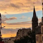 Chez Les Artistes De Menilmontant